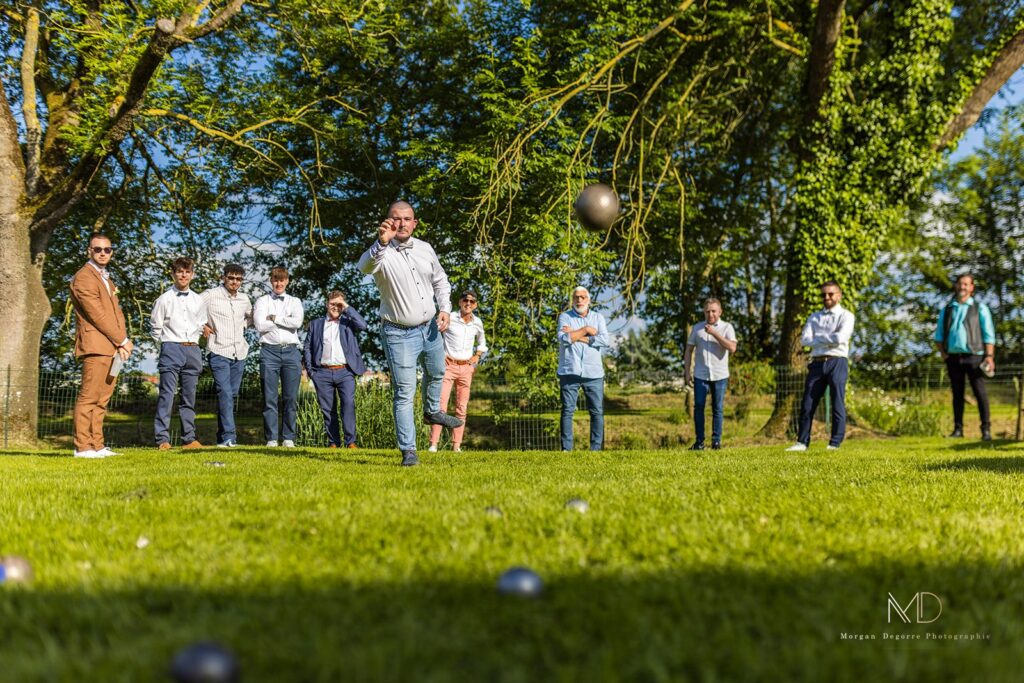 jeu du marié avec célibataire qui joue