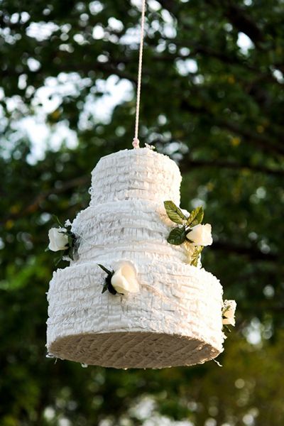 jeu du marié exemple de pinata gateau