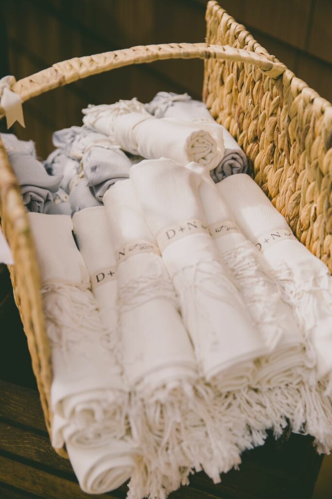 Plaids blancs mariage pluvieux