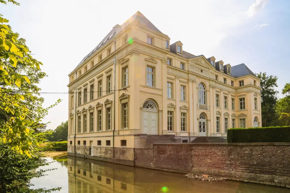 douves du Château d'Avelin 