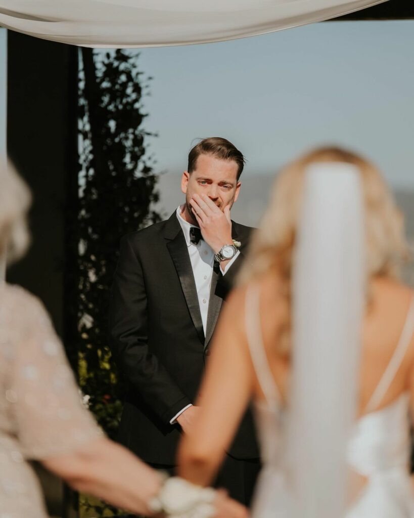 Ne pas voir la mariée avant la cérémonie émotions de la découverte